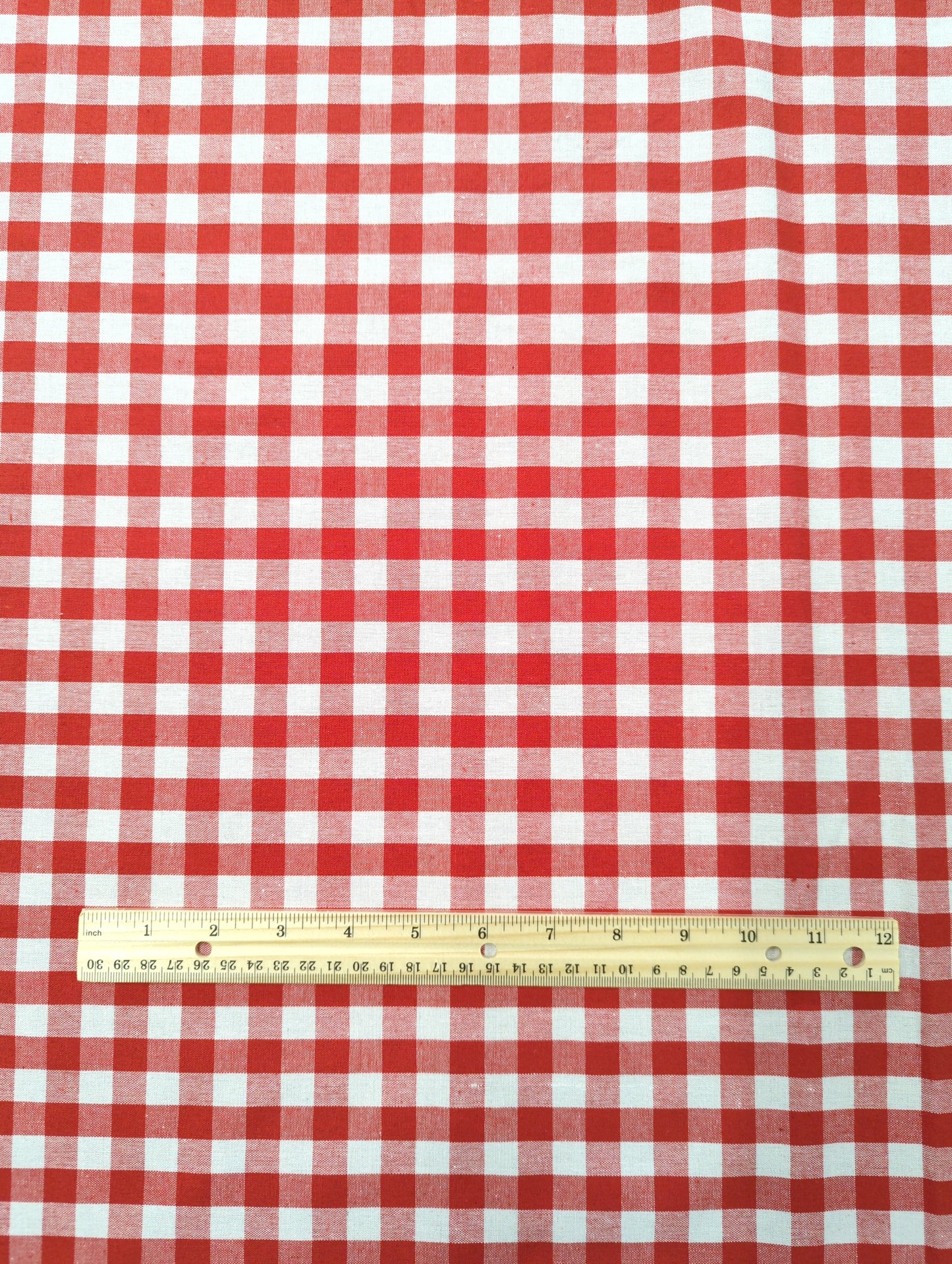 Red gingham, 1/2 inch checks
